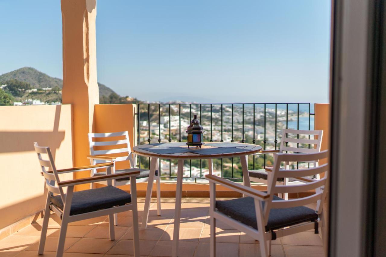 Chalet Con Vistas Al Mar Y Piscina โมฮาการ์ ภายนอก รูปภาพ