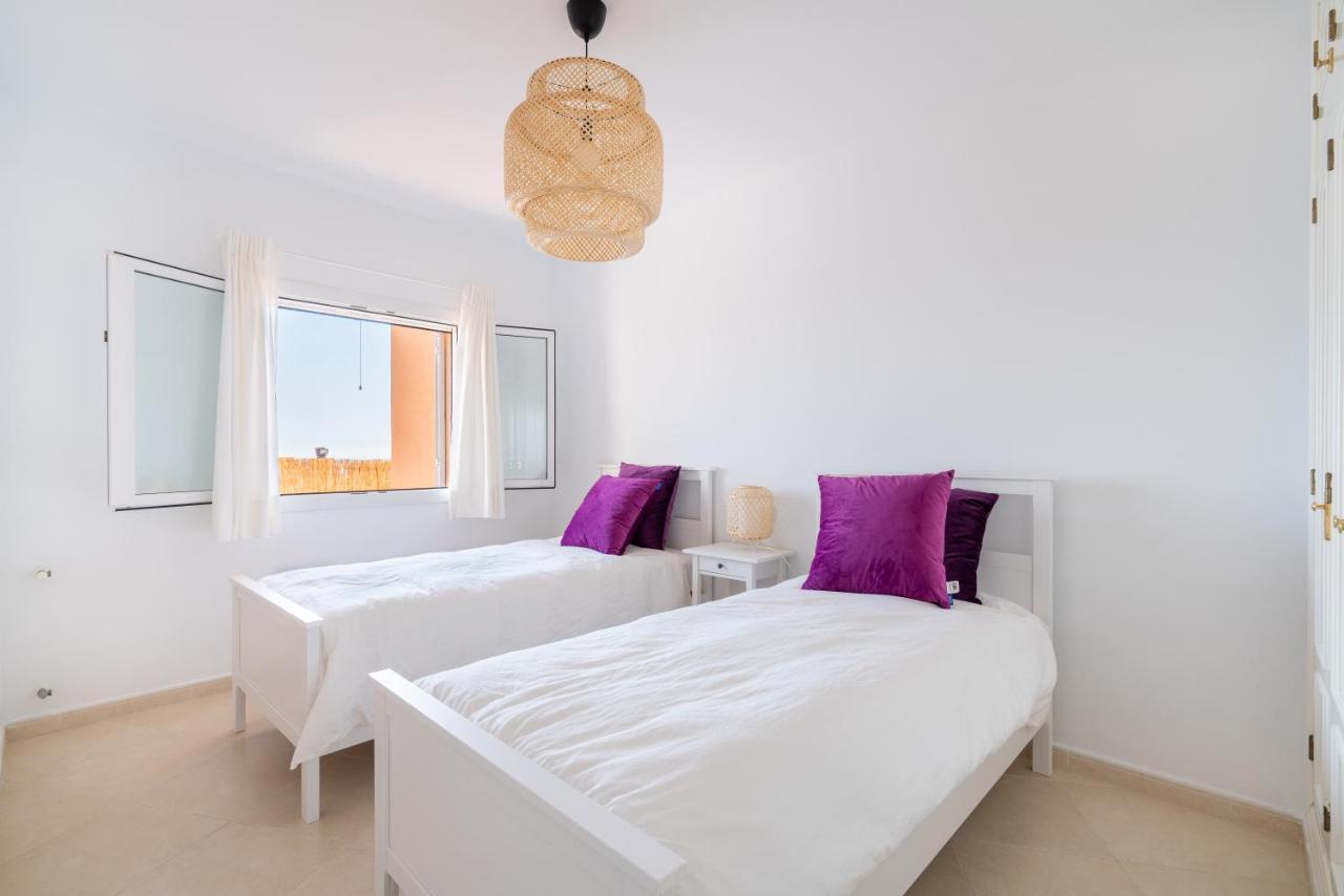 Chalet Con Vistas Al Mar Y Piscina โมฮาการ์ ภายนอก รูปภาพ
